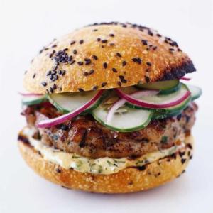 levana-cooks-kosher-queen-of-spelt-tuna-burger