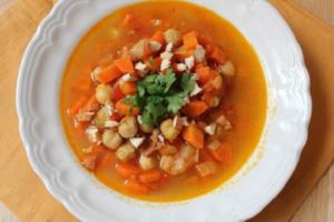levana-cooks-Moroccan-Pea-Soup