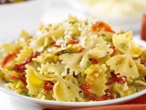Farfalle with Garlic, Sun-Dried Tomatoes and Basil Recipe