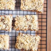 apricot oat bars