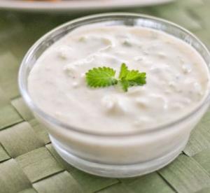 levana-cooks-minted-cucumber-raita