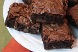 levana-cooks-OSEM-MATZAH-PECAN-BROWNIE