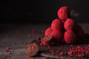 Chocolate raspberry truffles