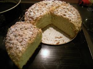 A cake sitting on top of a white plate.